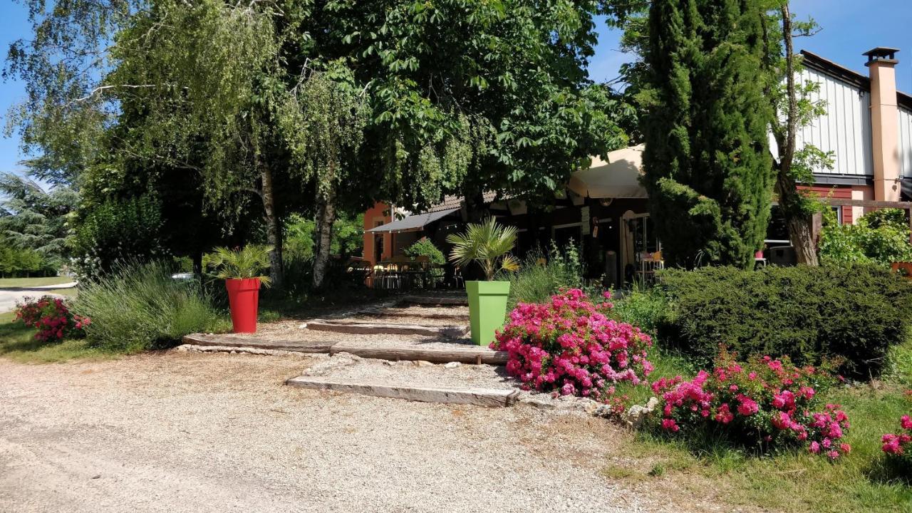 Camping Au Tour De L'Aveyron LʼHospitalet-du-Larzac Exteriör bild