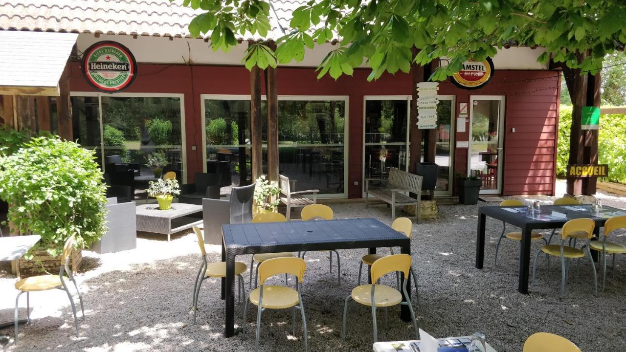Camping Au Tour De L'Aveyron LʼHospitalet-du-Larzac Exteriör bild