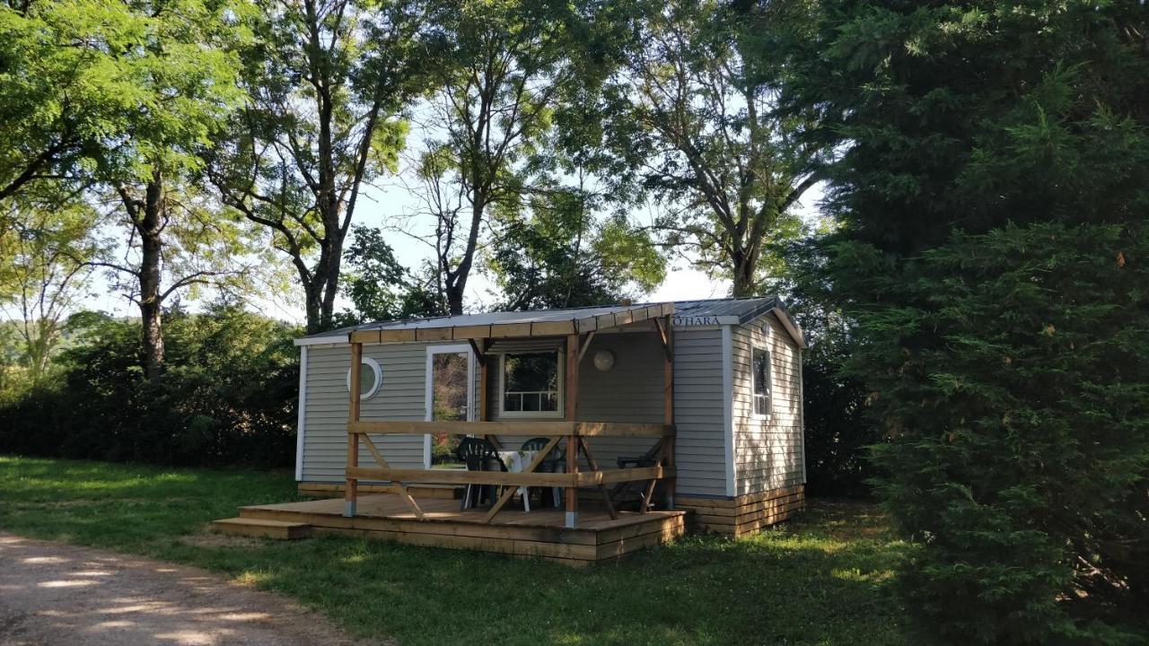 Camping Au Tour De L'Aveyron LʼHospitalet-du-Larzac Exteriör bild